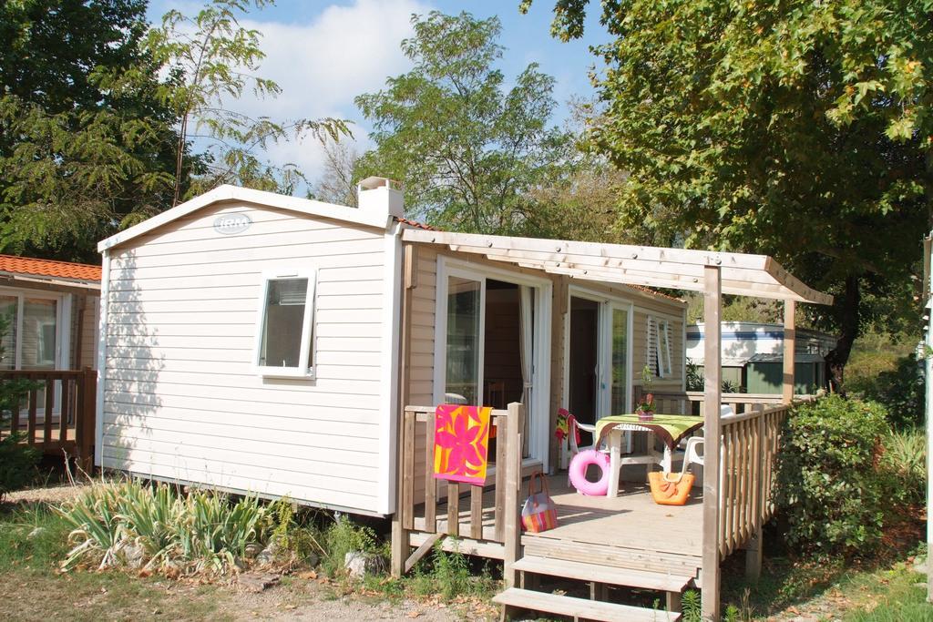 Camping Hotel Les Rives Du Loup Tourrettes-sur-Loup Cameră foto