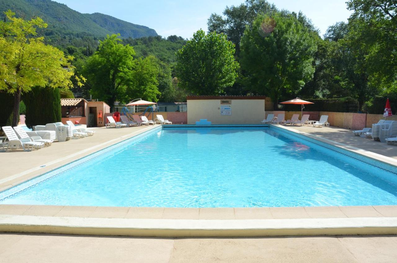 Camping Hotel Les Rives Du Loup Tourrettes-sur-Loup Cameră foto